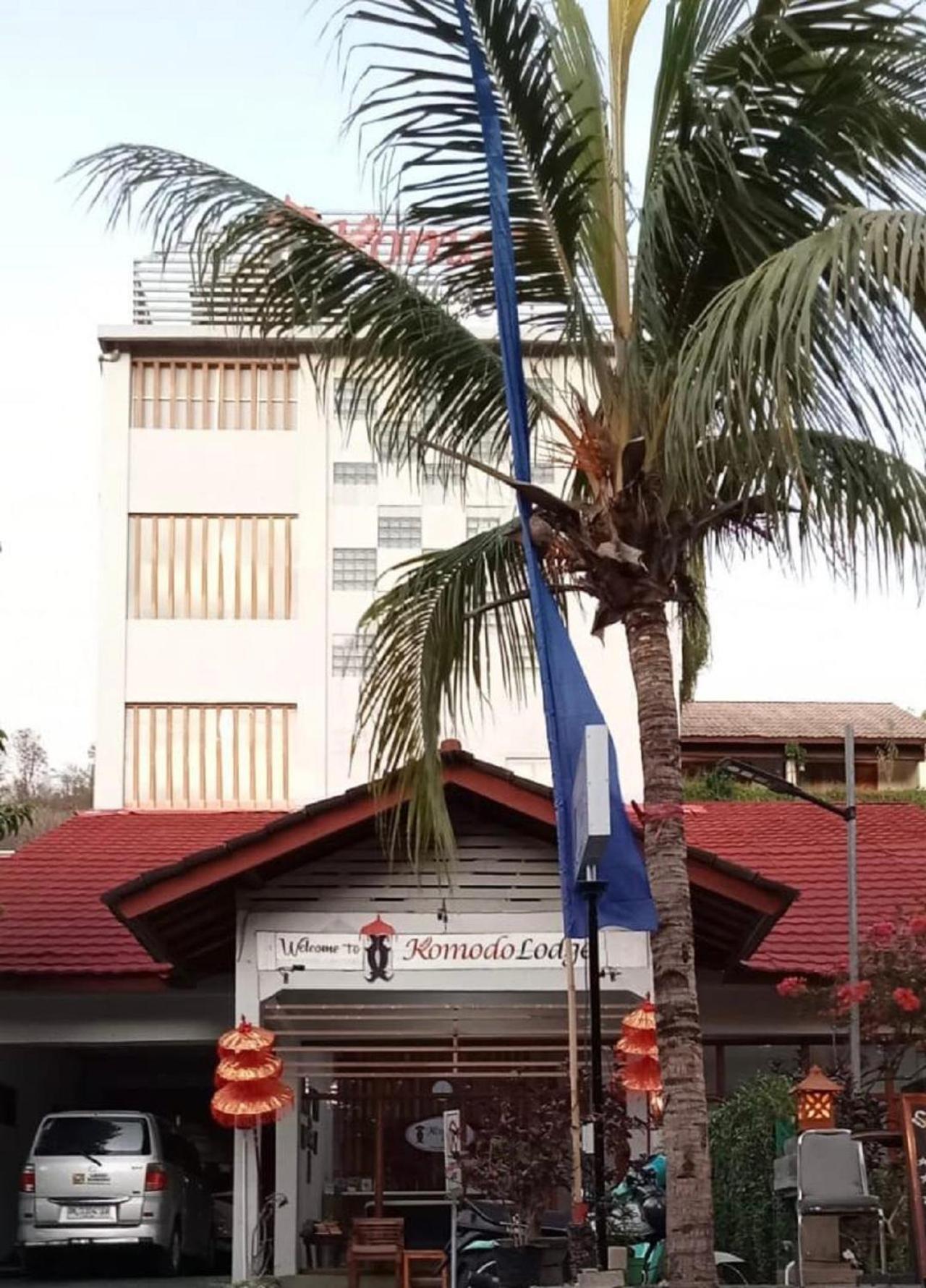 Komodo Lodge Labuan Bajo Zewnętrze zdjęcie
