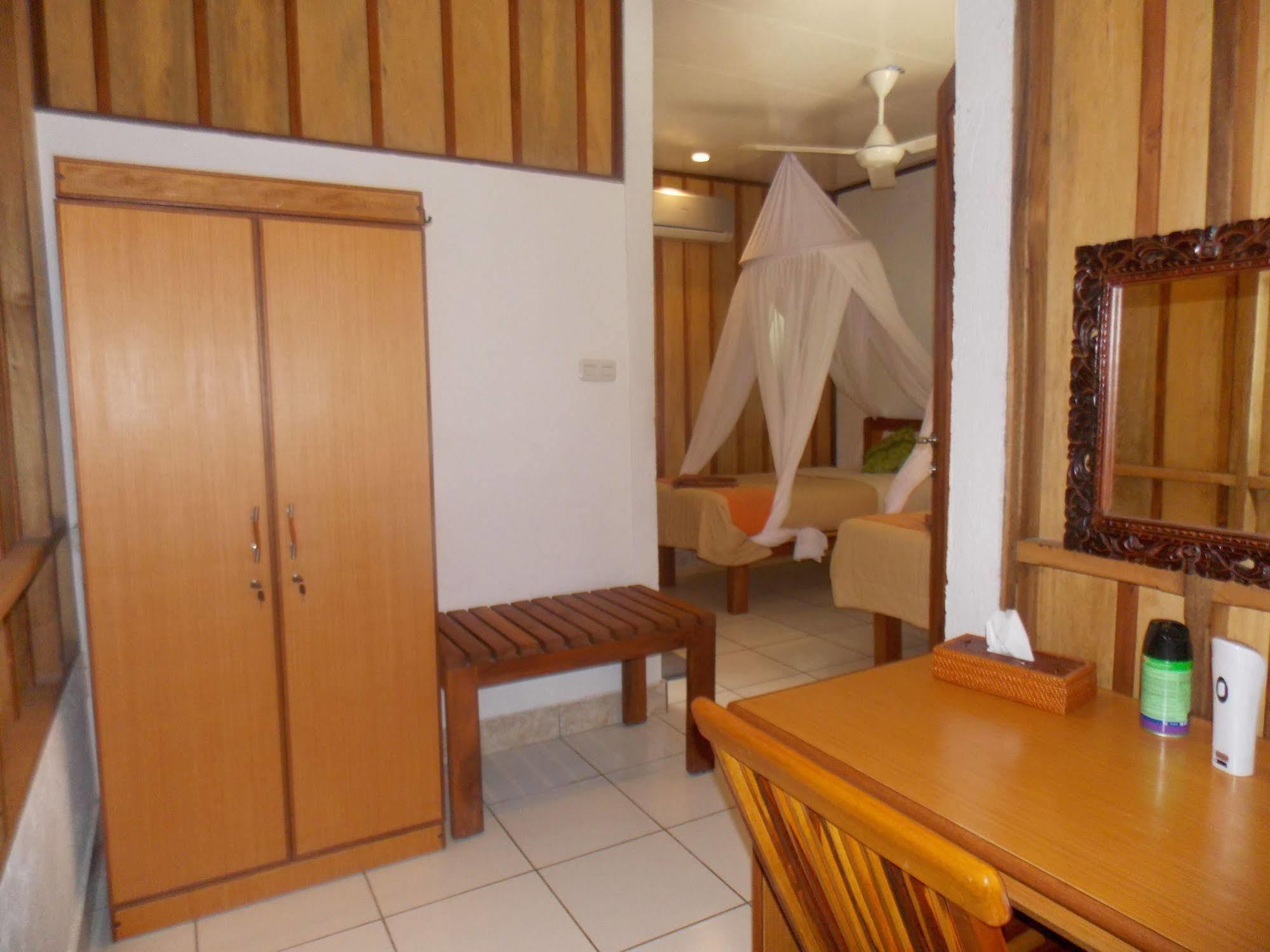 Komodo Lodge Labuan Bajo Zewnętrze zdjęcie