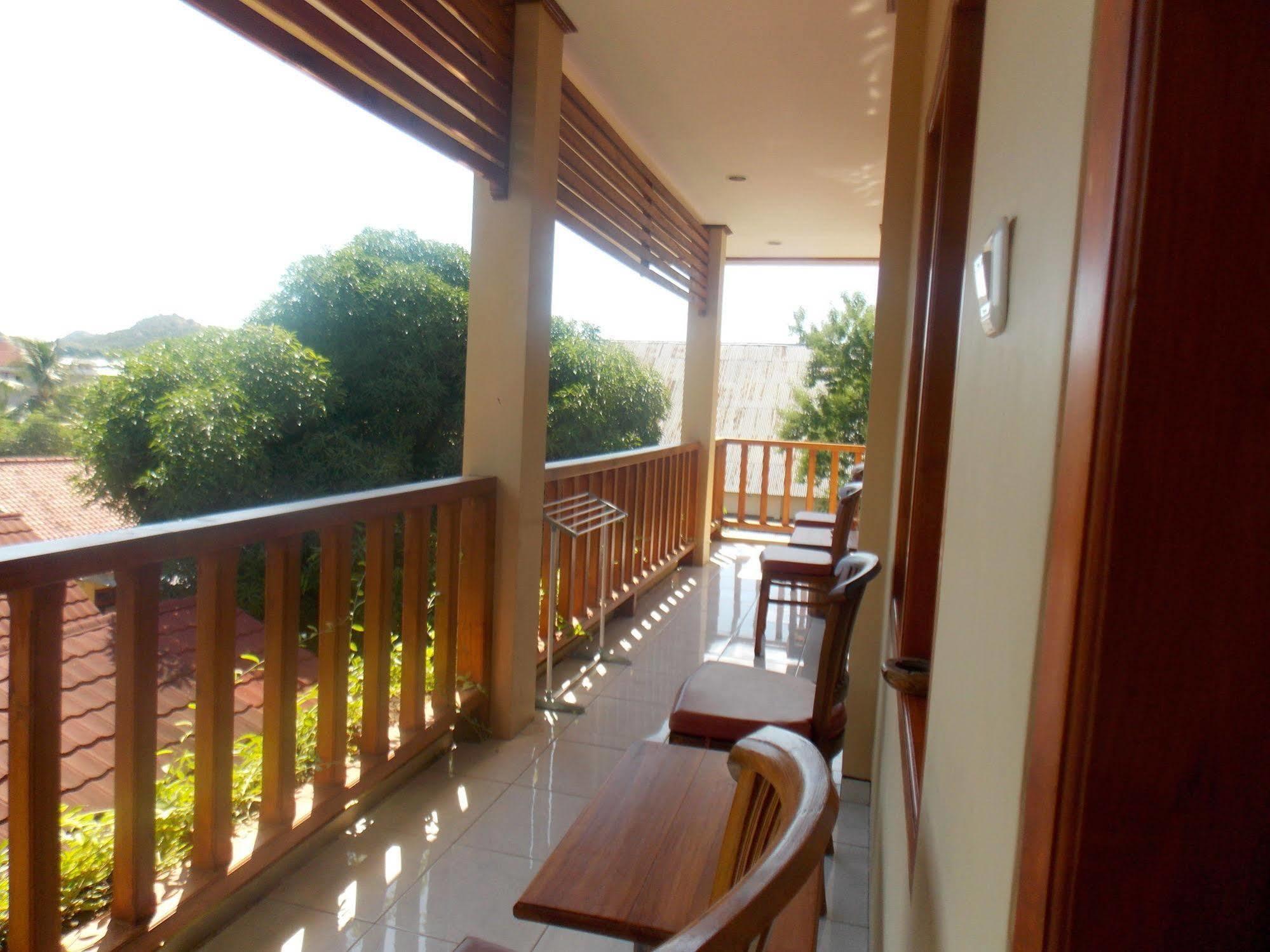 Komodo Lodge Labuan Bajo Zewnętrze zdjęcie